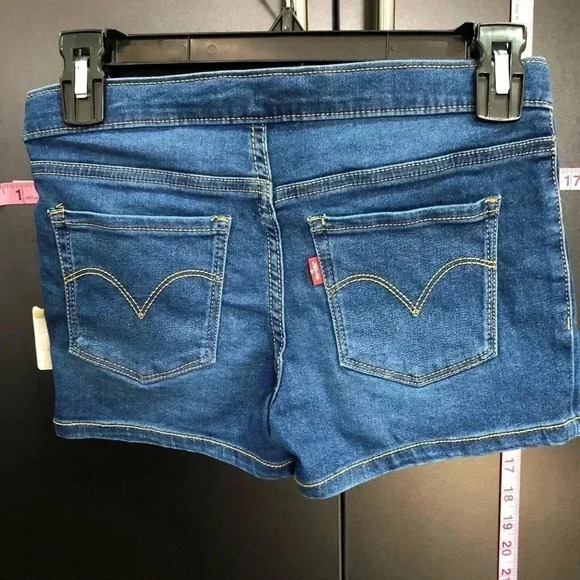 Levis Flex Stretch Pull-on shorty shorts,elastic adjustable waistband,pockets - Picture 4 of 9